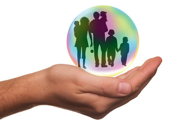 Berufsunfähigkeitsversicherung für Eltern: Absicherung dem Baby zuliebe